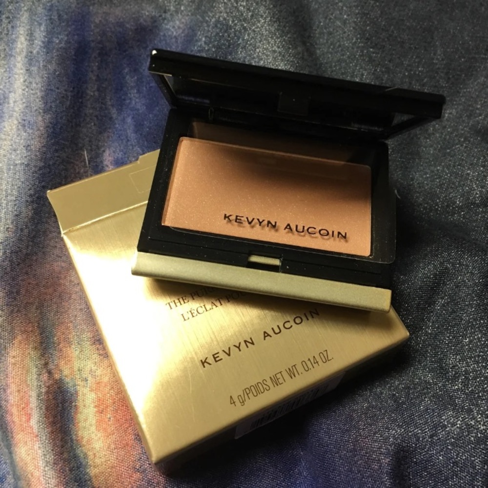 Kevyn Aucoin Highlighter in Natura